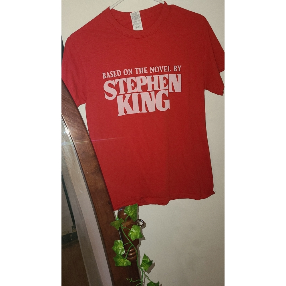 Stephen King shirt